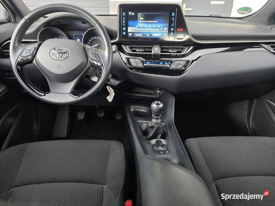 Toyota CHR 12 benzynamanualkamera cofania100 światła przeciwmgielne Żabno