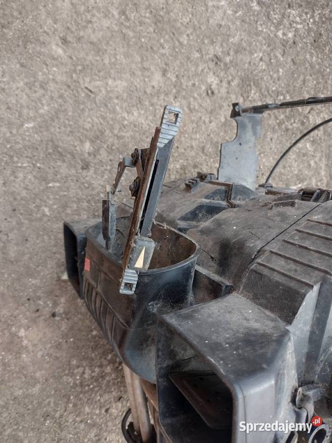 Nagrzewnica do Mercedesa w123 OE1238300208 osobowe Części samochodowe Łagiewniki