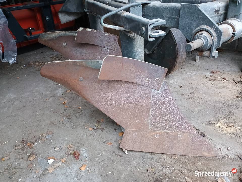 Pług Grudziądz 2 skiby dwa komplety lemieszy Jaworznia