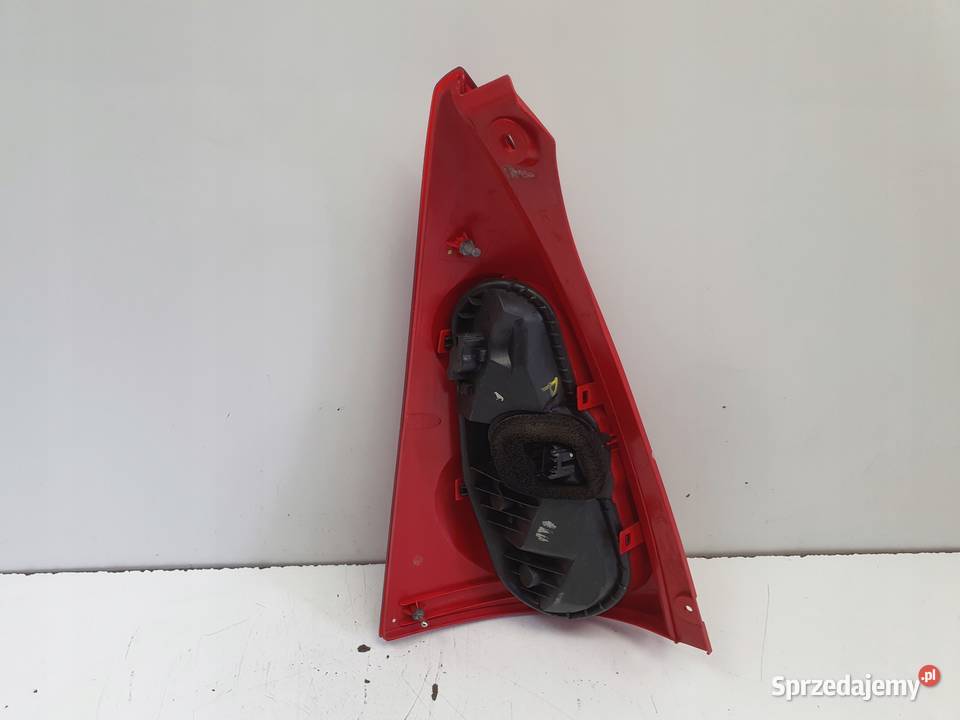 Citroen C1 0514r TYLNA TYLNIA LAMPA PRAWA PRAWY Chełm