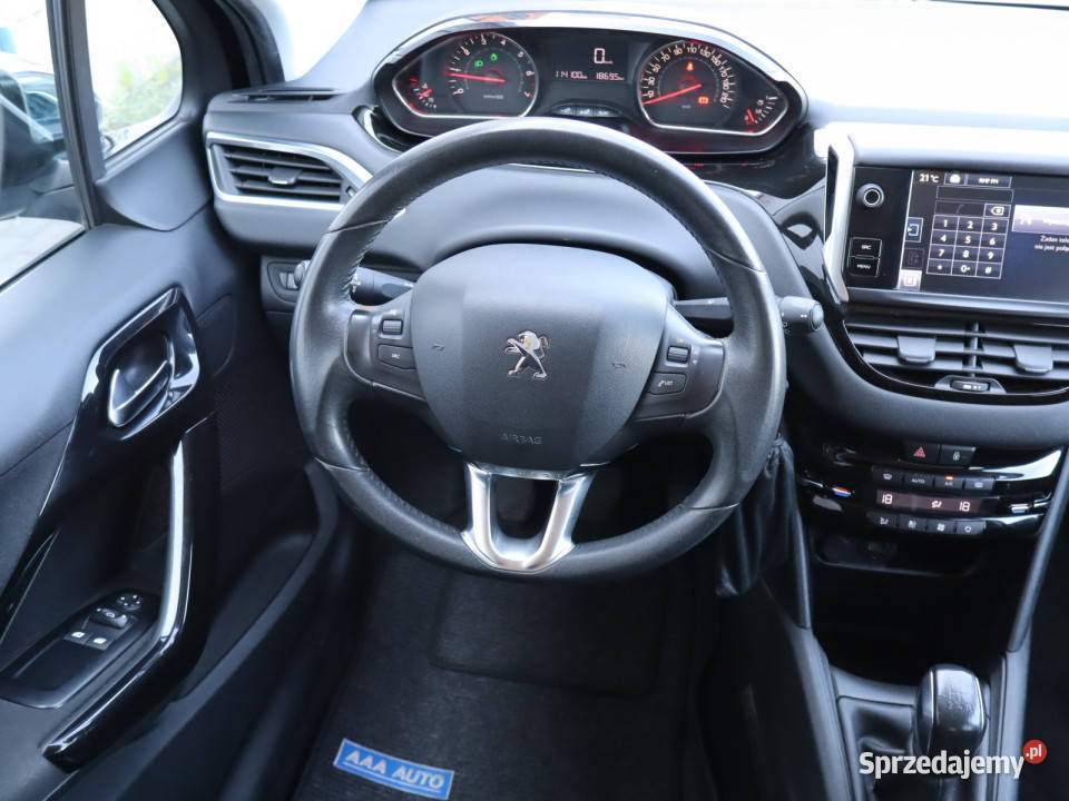 Peugeot 208 12 PureTech wielofunkcyjna kierownica Piaseczno