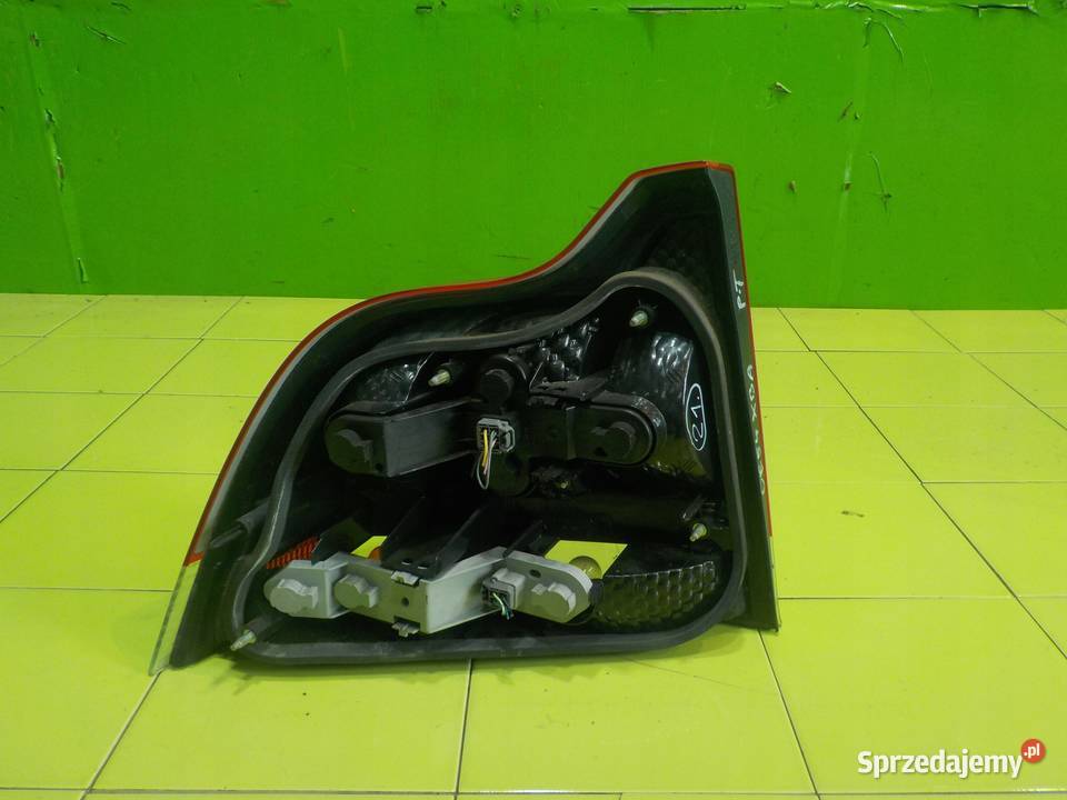 VOLVO S60 I LIFT 20 T AUTO 05r lampa prawa tyl osobowe Lampy tylne
