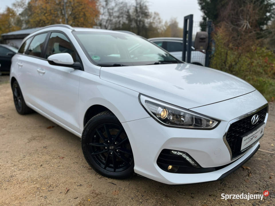 Hyundai i30 10 1wł Led 6biegów Ks Serw Tuv Klima światła LED Częstochowa