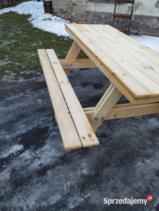 stół ogrodowy