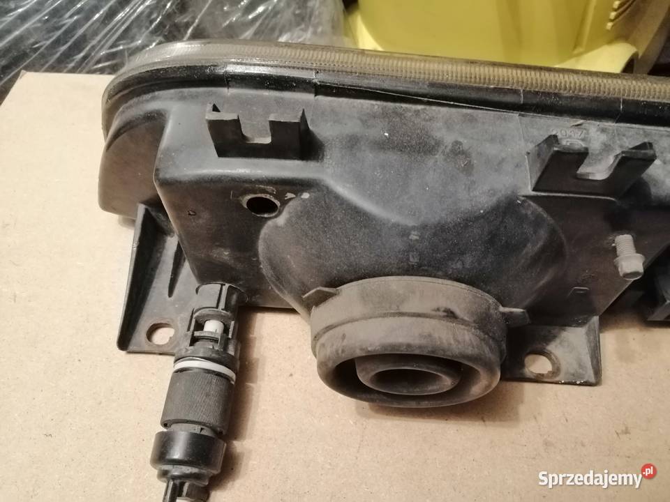 Polonez lampy caro atu truck przod fso idealne osobowe Lampy przednie Pionki sprzedam