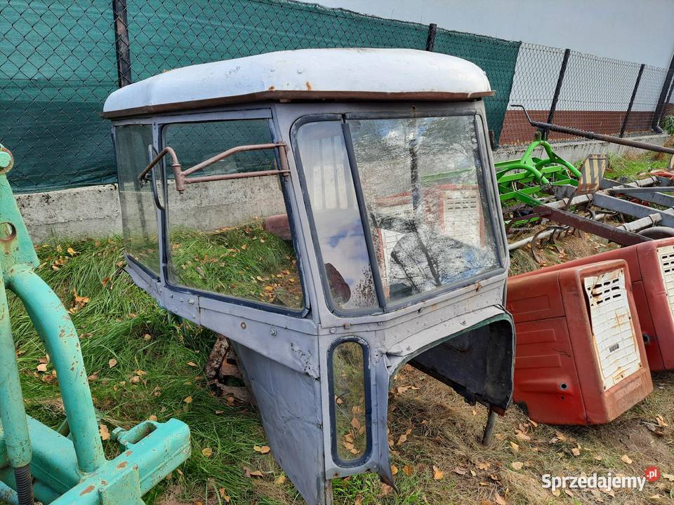 Kabina Ursus C355 C325 C330 C360 C328 nieuszkodzony Bucze