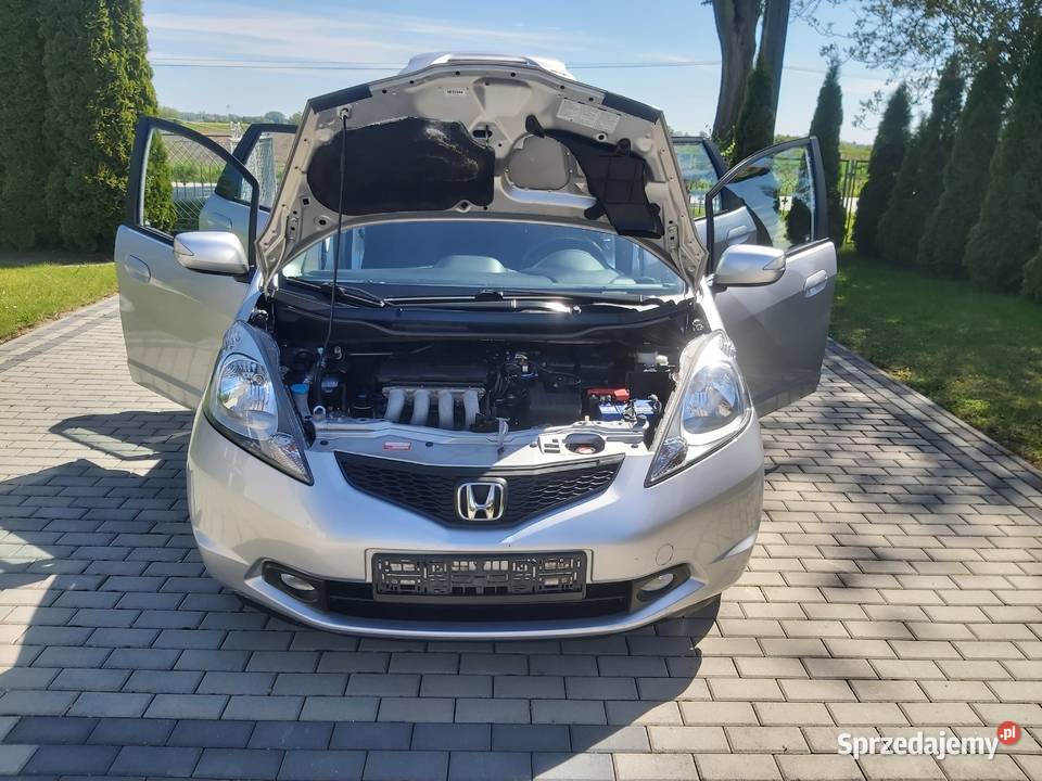 Honda jazz 14 IVTEC 100 Automat IShift Rok produkcji 2010 Żabno sprzedam
