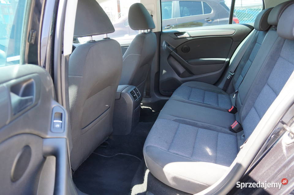 Volkswagen Golf 14 Benzyna MPI 80 Klima Navi Rok produkcji 2011 Nowy Sącz