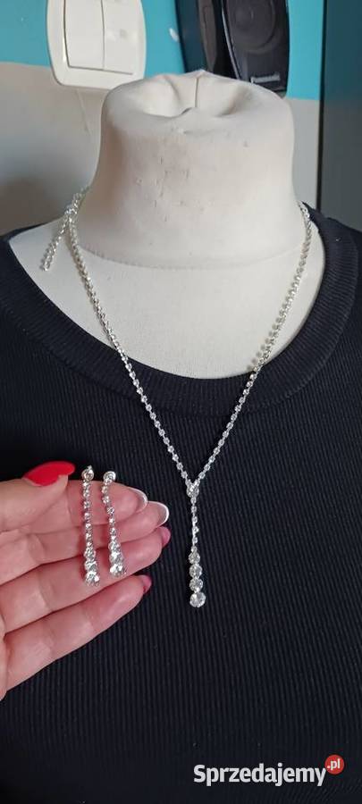 Komplet biżuterii w kolorze srebra Biżuteria Ostrowąs