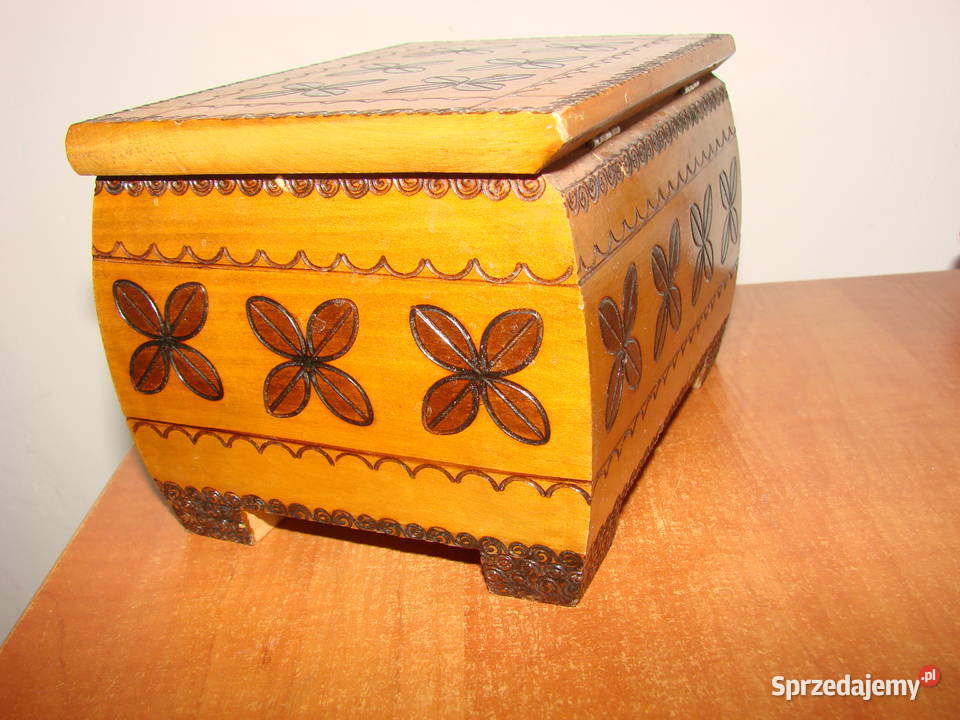 drewniana skrzynka dekoracyjna PRL Pruszcz Gdański sprzedam