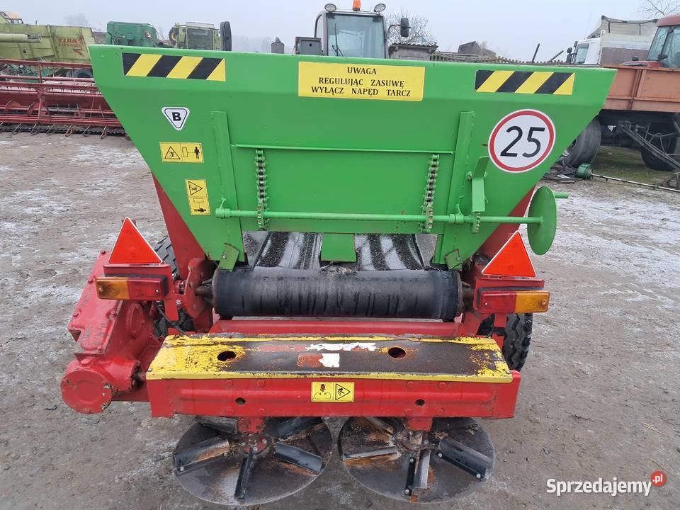 Rozsiewacz do wapna Rcw 3 Piast piaskarka Unia Skaryszew