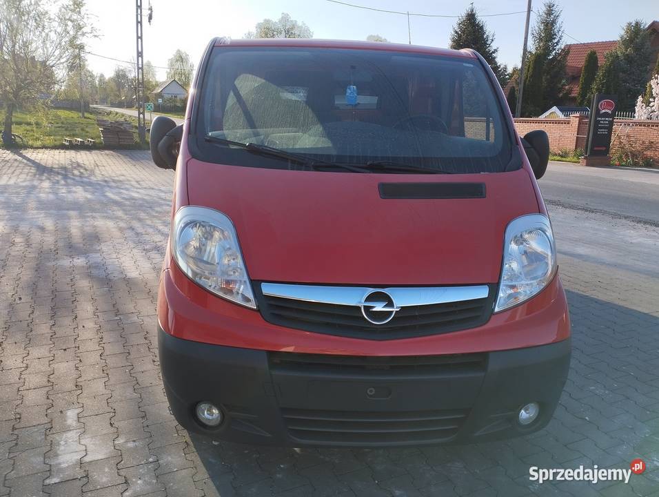 Opel Vivaro niski przebieg Kielce sprzedam