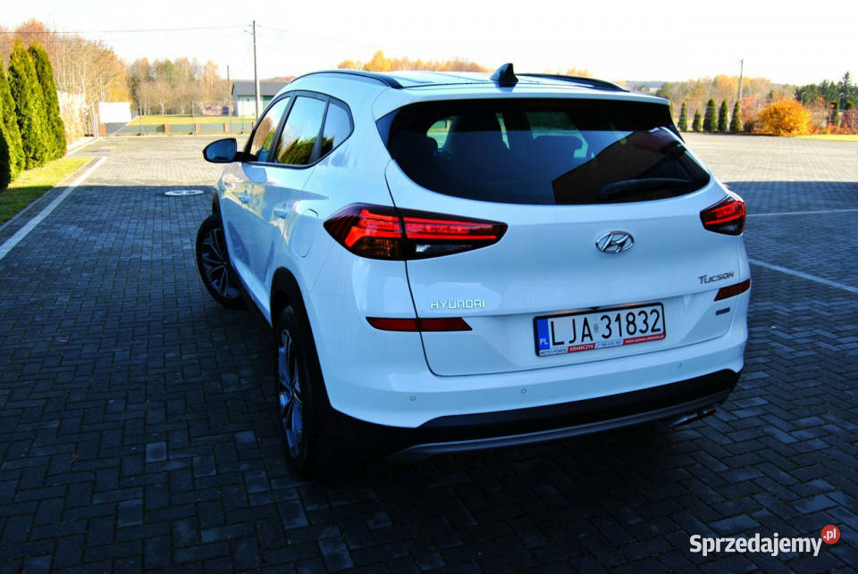 Hyundai Tucson 16 CRDI HYBRID48 V Kamera cofGPS bluetooth Modliborzyce sprzedam