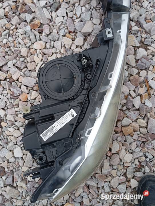Dwa reflektory w jednego BMW seria 3