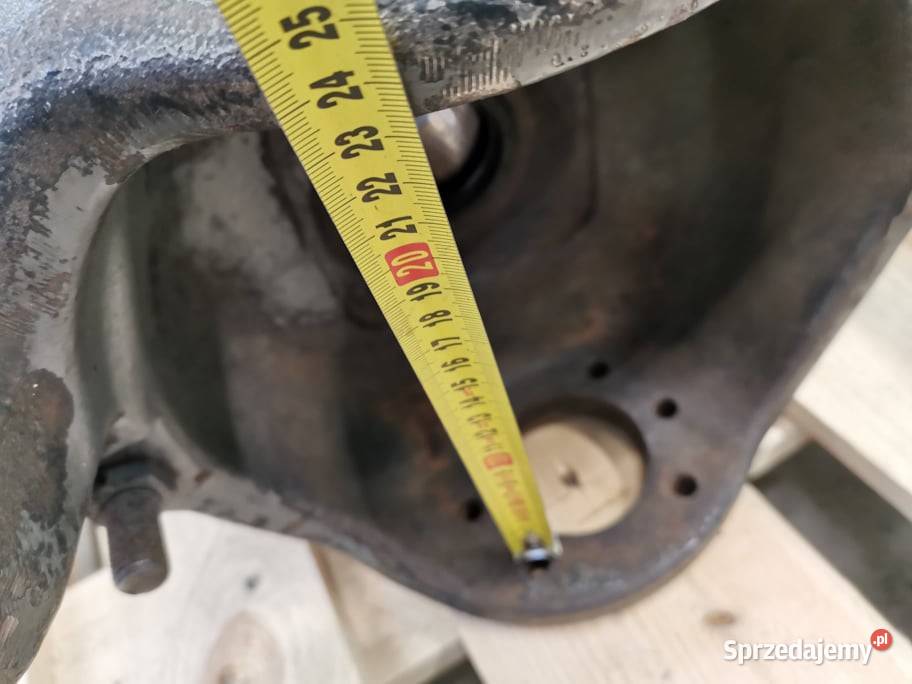 Zwrotnica Piasta Spicer do Claas Scorpion 7040 Wilkowo