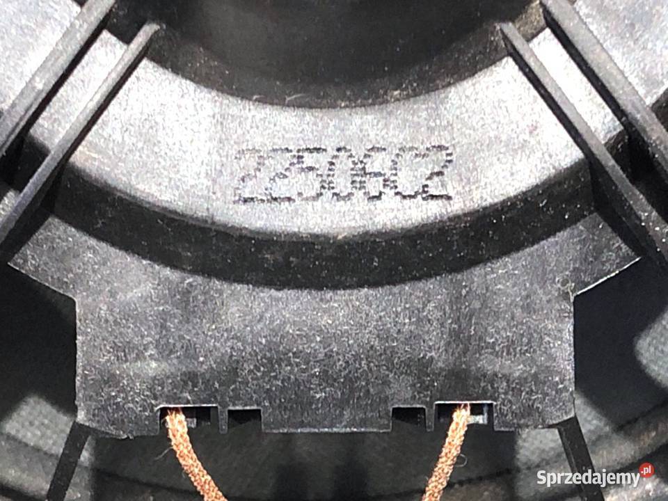 GŁOŚNIKI KOMPLET TOYOTA COROLLA E21 Sprzęt audio fabryczny sprzedam