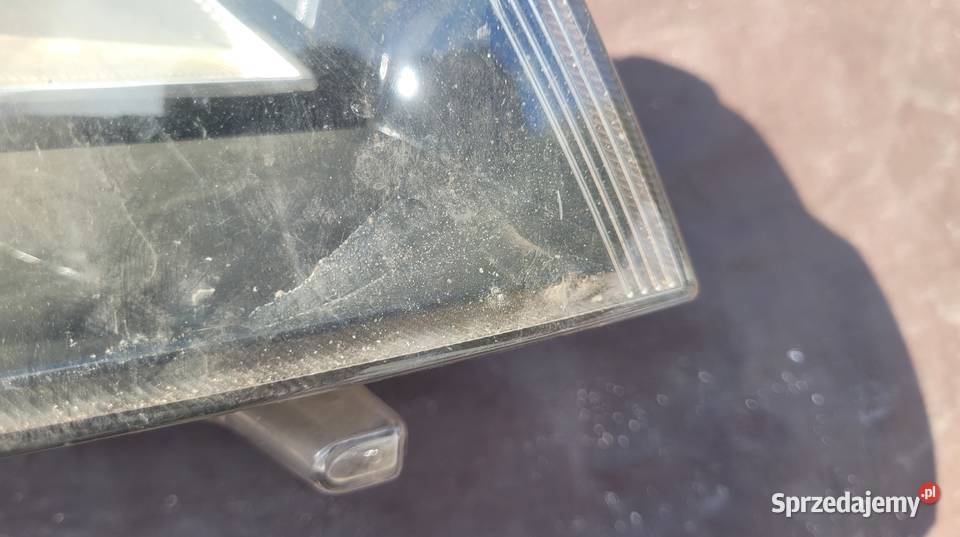 SKODA OCTAVIA III REFLEKTOR PRAWY LAMPA PRAWA