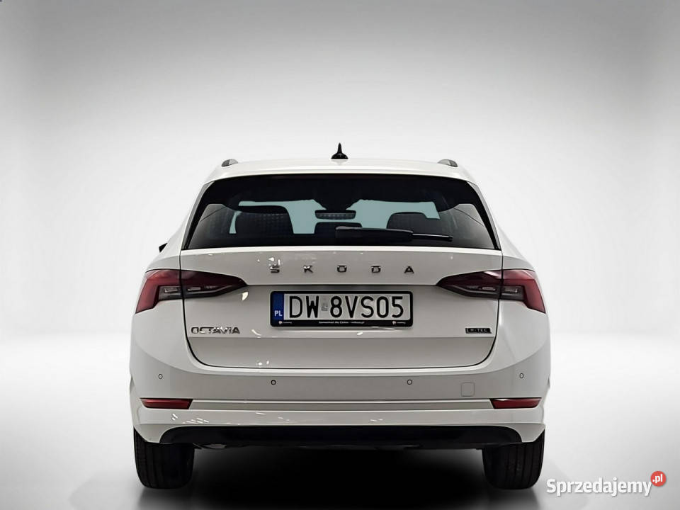 koda Octavia 15 TSI eTec Ambition DSG Z Warszawa