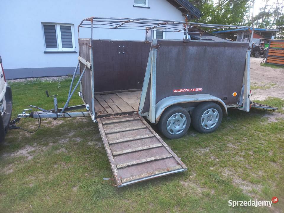 Przyczepka do przewozu zwierząt minikoparki