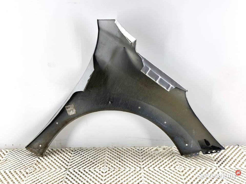 BŁOTNIK LEWY PRZÓD PEUGEOT 207 Kombi 0615 LAKIER