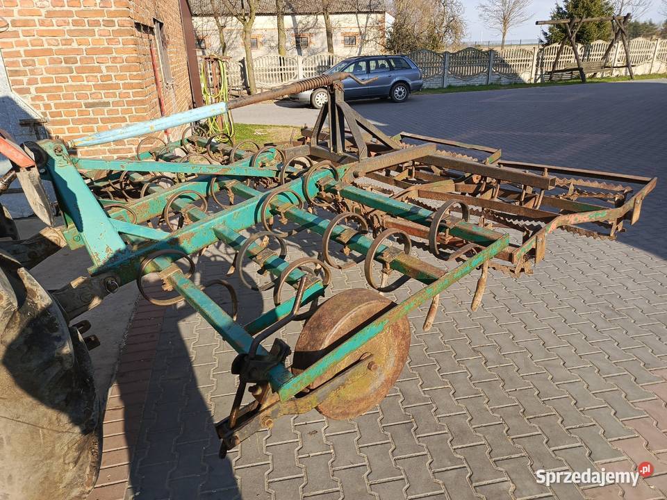 Agregat uprawowy nieuszkodzony Koło