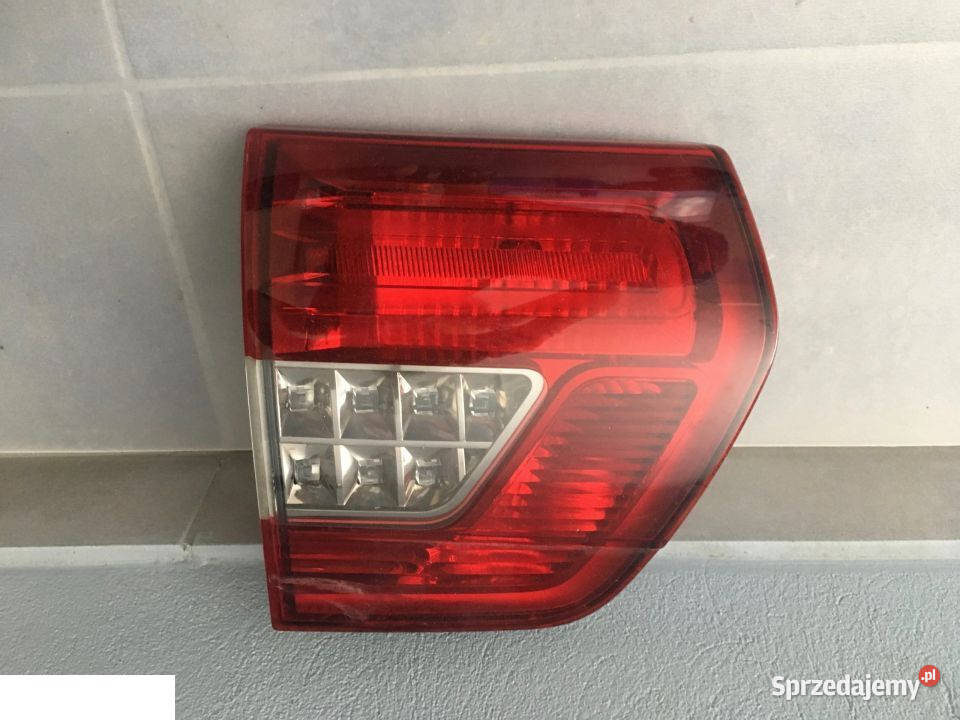 CITROEN C5 KOMBI LAMPA LEWA TYLNA W KLAPE Kozubszczyzna sprzedam