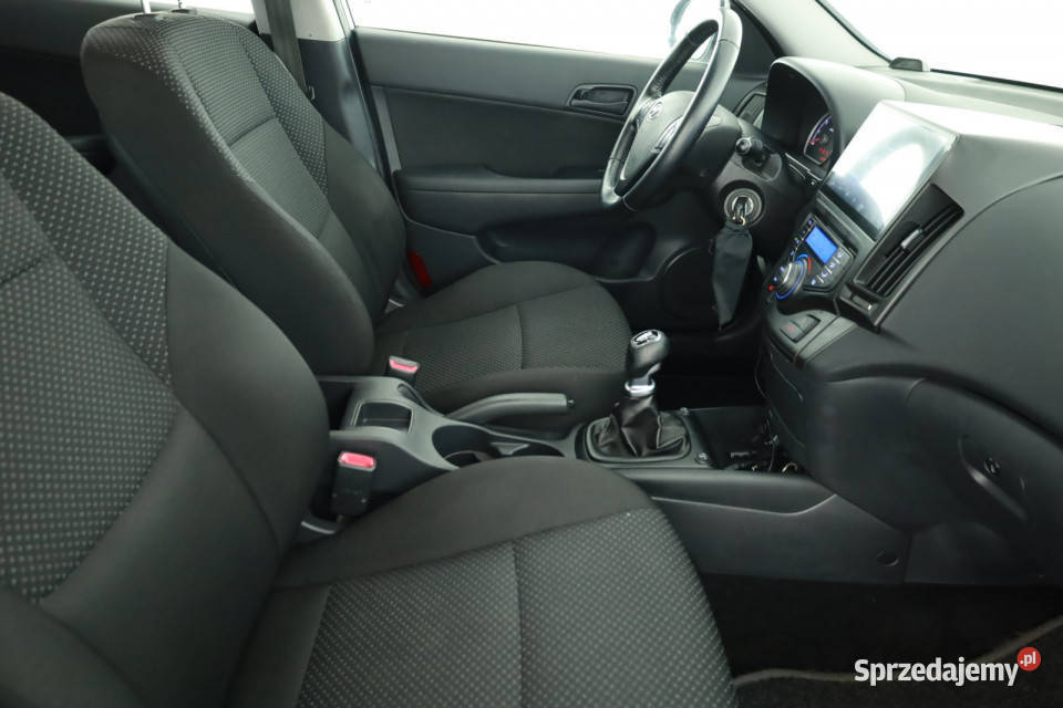 Hyundai i30 14 CVVT srebrny Piaseczno