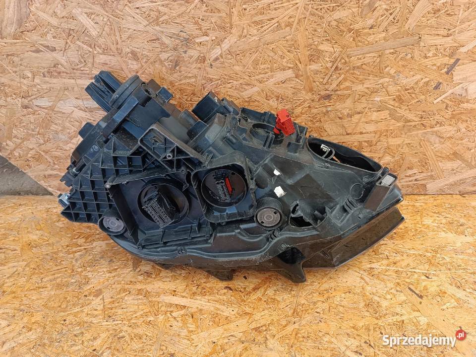 LAMPA LEWY PRZÓD REFLEKTOR EU 3G1941081G Nowy Tomyśl