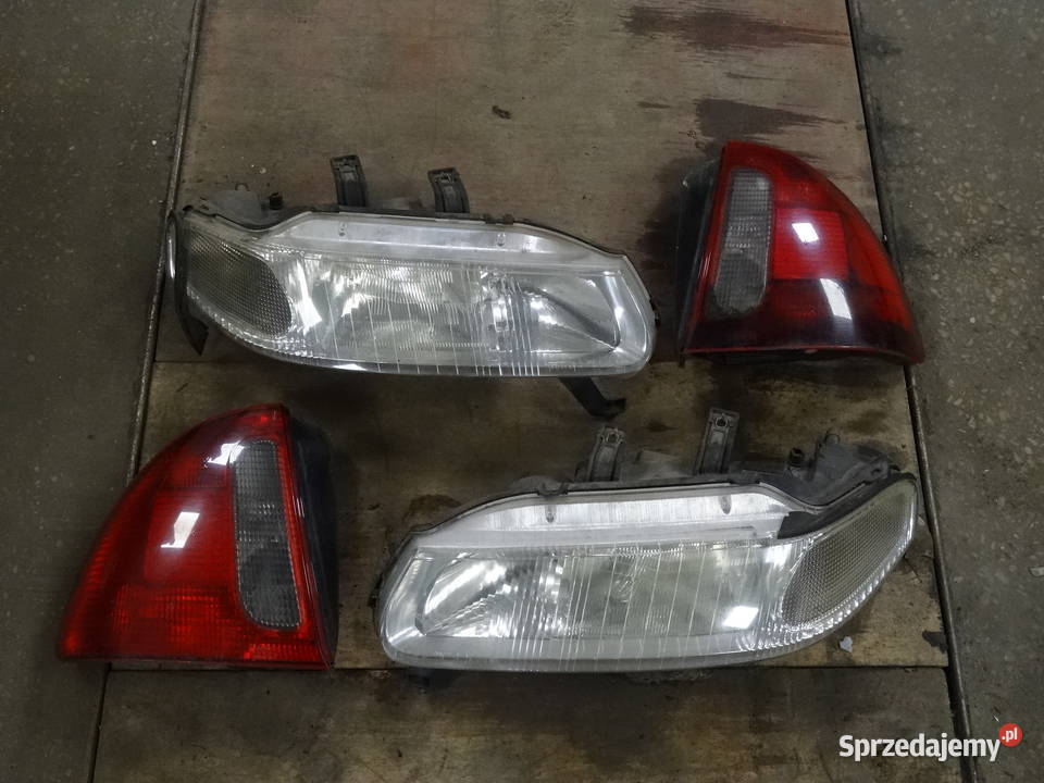 Rover 400 Sedan 1996 LampyLampa TYŁ prawalewa Częstochowa