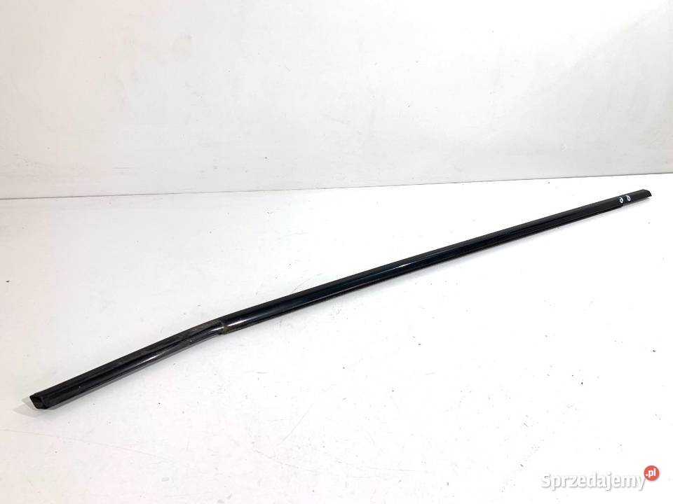 LISTWA ZGARNIAJĄCA PRZÓD PRAWY BMW E71