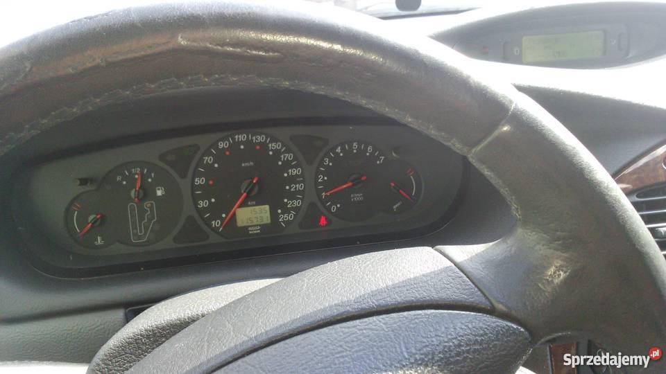 Citroen C5pięknie rodzinne auto kupiony w polskim salonie sprzedam