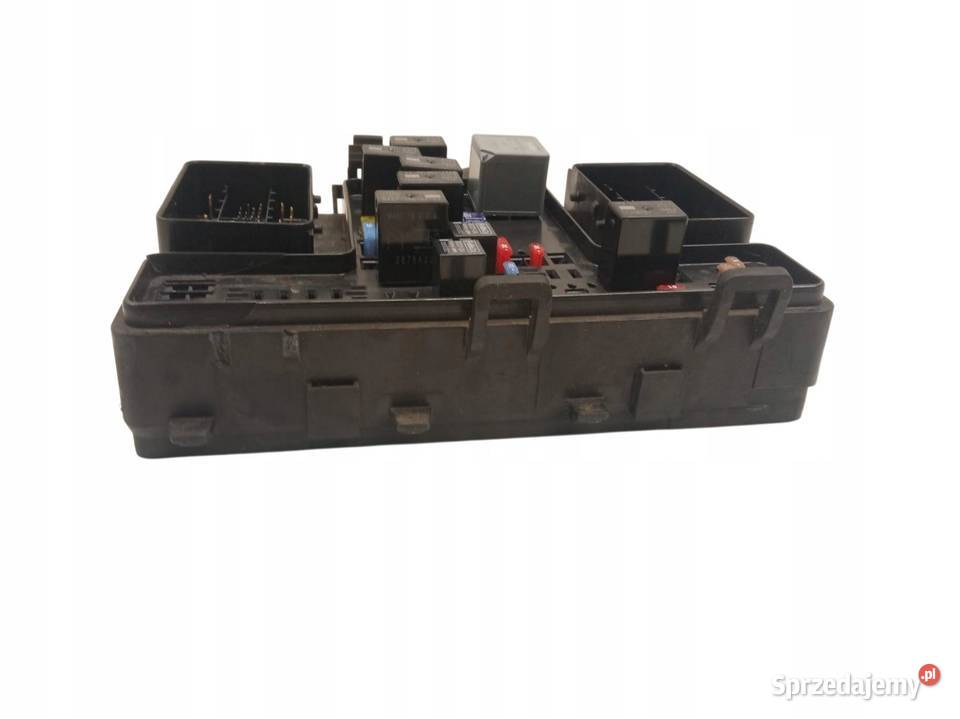 SKRZYNKA BEZPIECZNIKÓW F2GT14A067KD Ford Galaxy