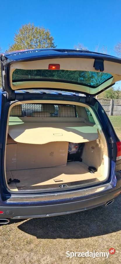 Touareg v8 42 Rok produkcji 2005 mazowieckie Radzanów sprzedam