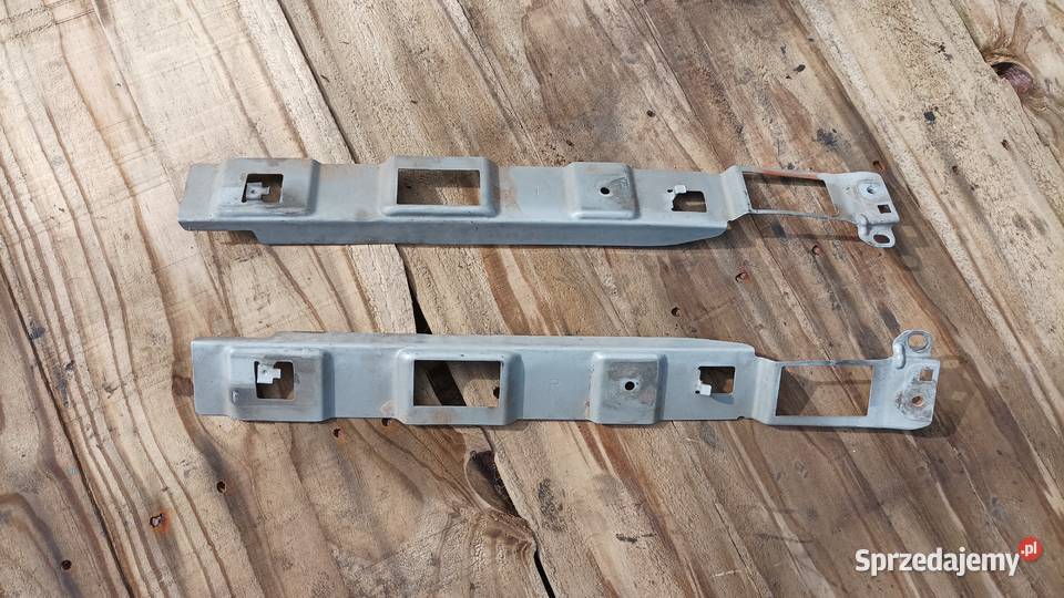 nissan xtrail t30 mocowanie błotnika przedniego Grąd