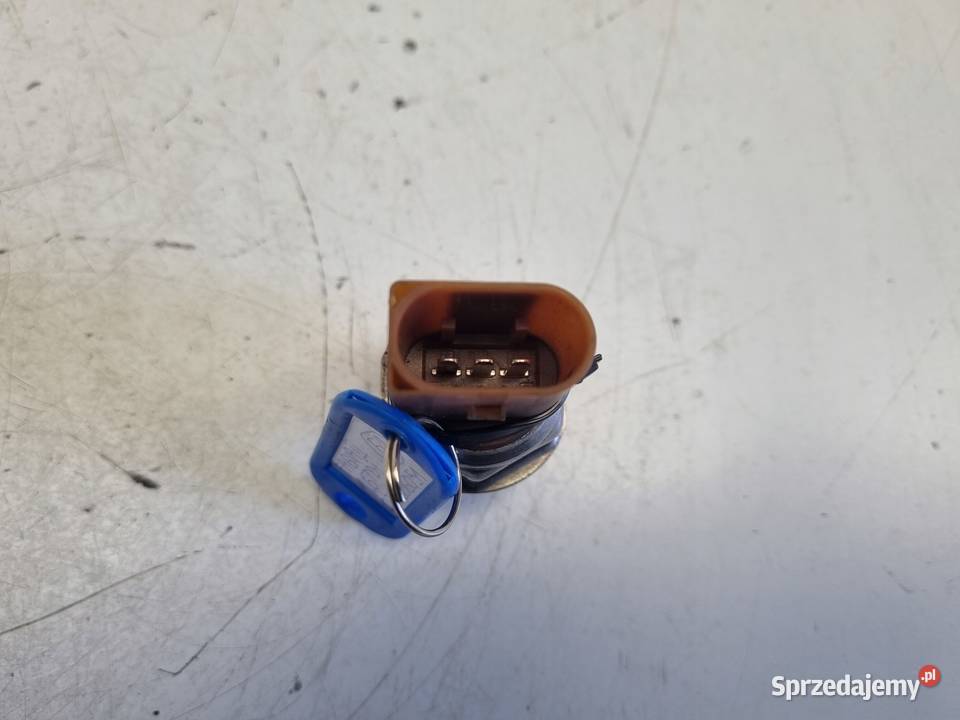 CZUJNIK PALIWA zawór VW Passat B7 20 TDI osobowe Rudka