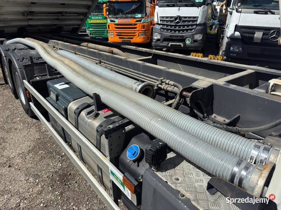 Z wydmuchem do śruty pelettu paszy Scania mazowieckie Warszawa