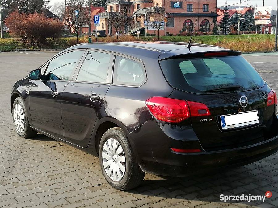Opel Astra J Benzyna 16Tesla Sanok sprzedam