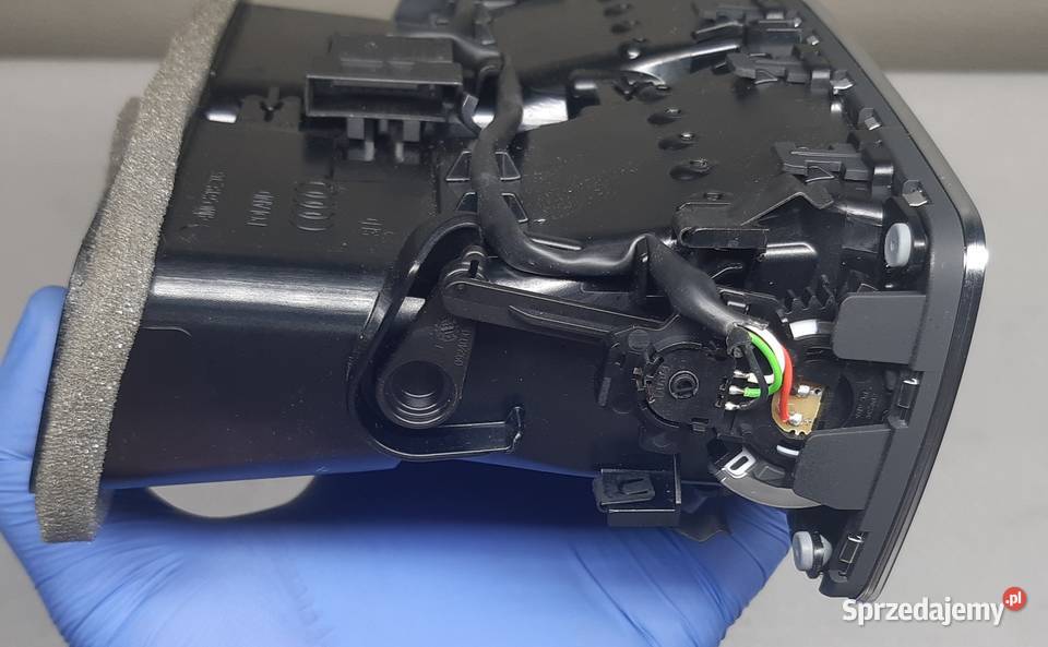KRATKA NAWIEWU TYLNA AUDI Q7 4M 4M0819203 dolnośląskie Mielęcin