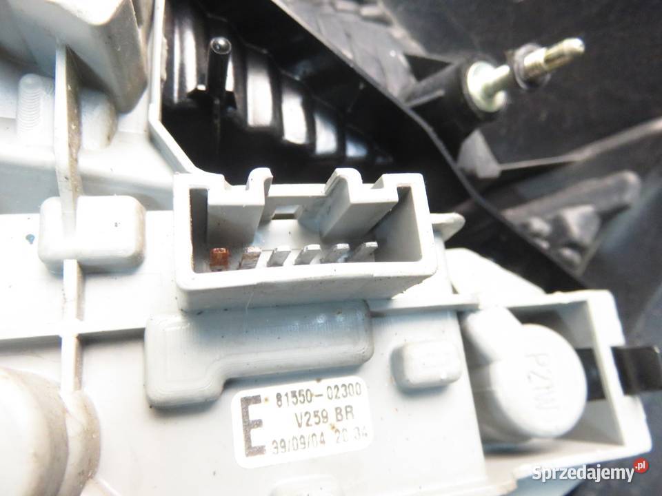 LAMPA PRAWA TYLNA TOYOTA COROLLA E12 8155002300 małopolskie