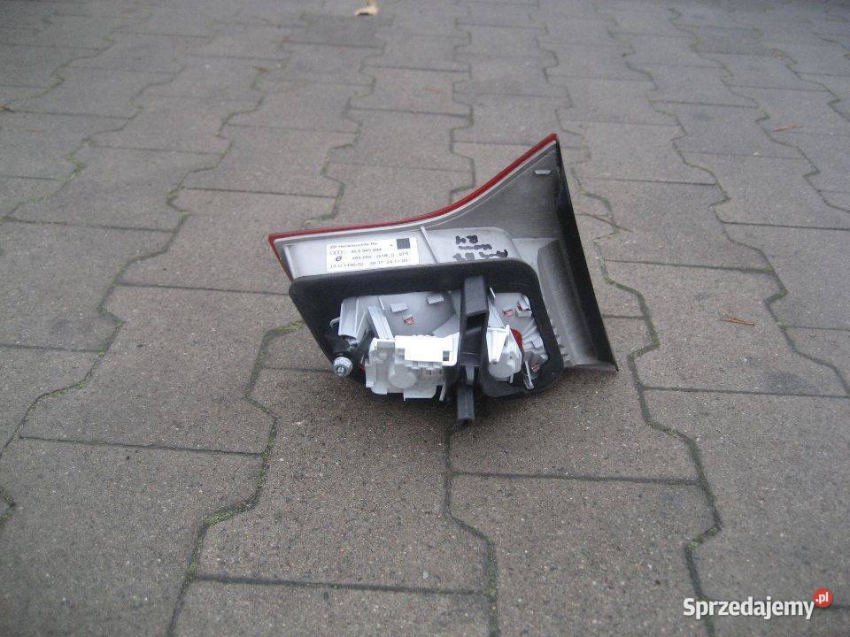 audi a4 b7 kombi 0507r lampa tył prawa w klapę Rakoniewice