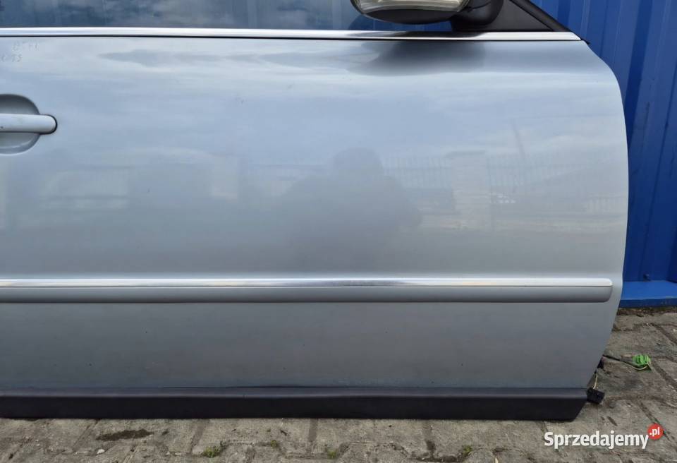 DRZWI PRZÓD PRAWY PRZEDNIE PRAWE VW PASSAT B5 FL świętokrzyskie Działoszyce sprzedam