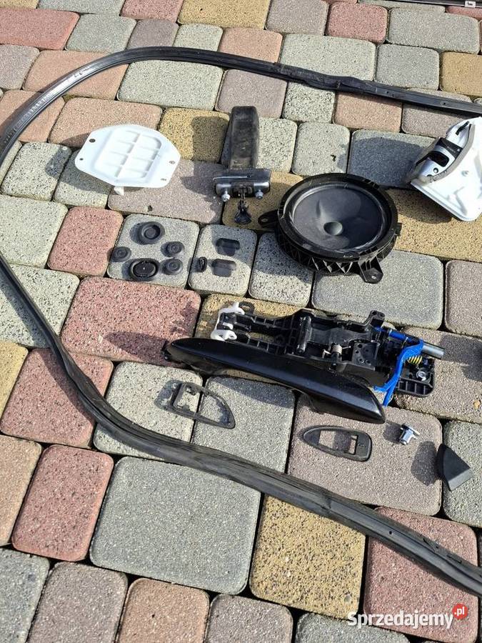 Części drzwi przód i tył prawa strona lexus ux Rok produkcji 2023 Drzwi