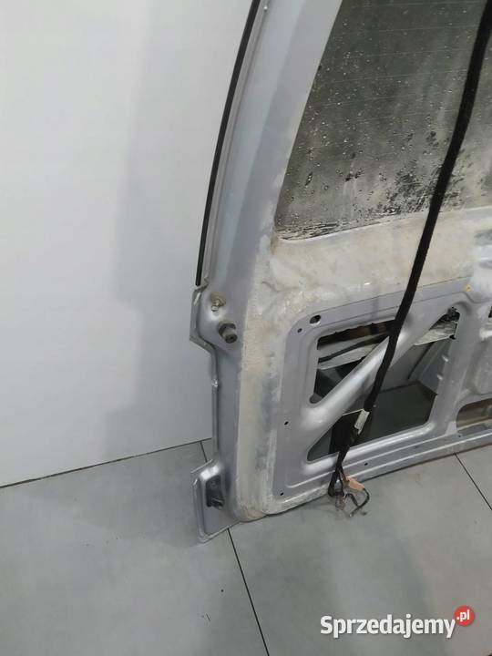 KLAPA TYŁ SZYBA SREBRNA LIFT FL 18 VW Volkswagen Klapy bagażnika