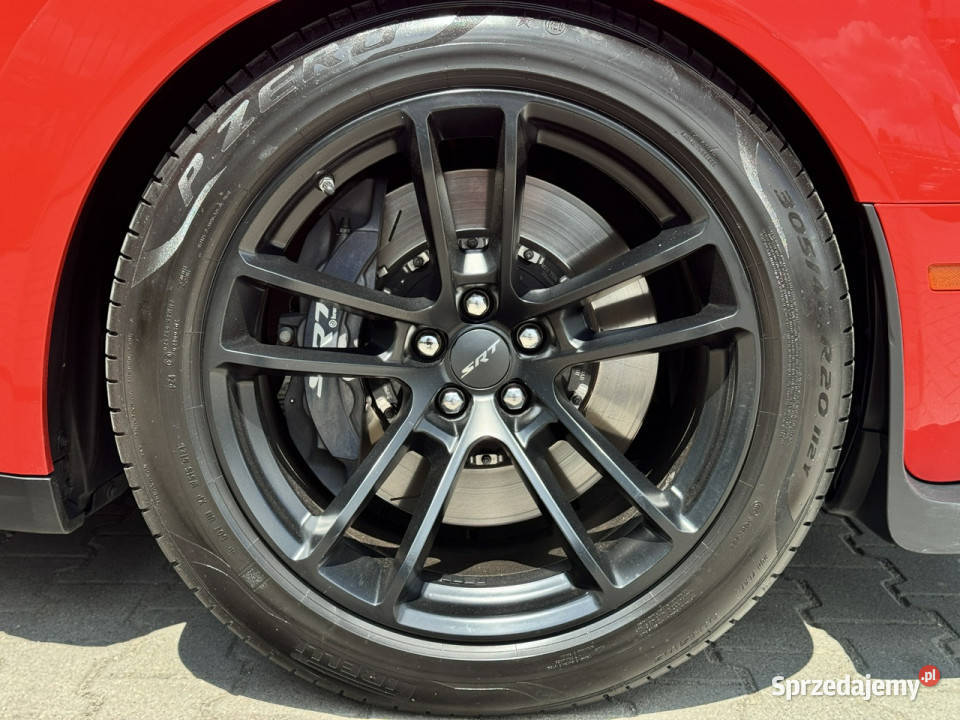 Dodge Challenger SRT Hellcat 62 V8 HEMI 717 wielofunkcyjna kierownica