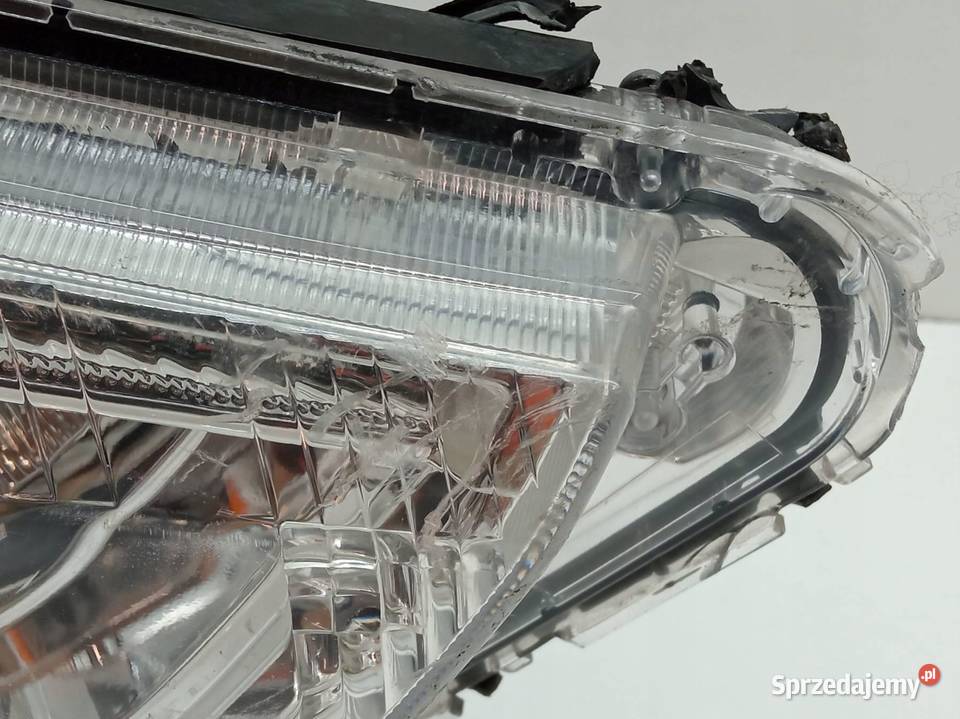 LAMPA PRZÓD PRAWA EU USZKODZONA 8301C872 świętokrzyskie