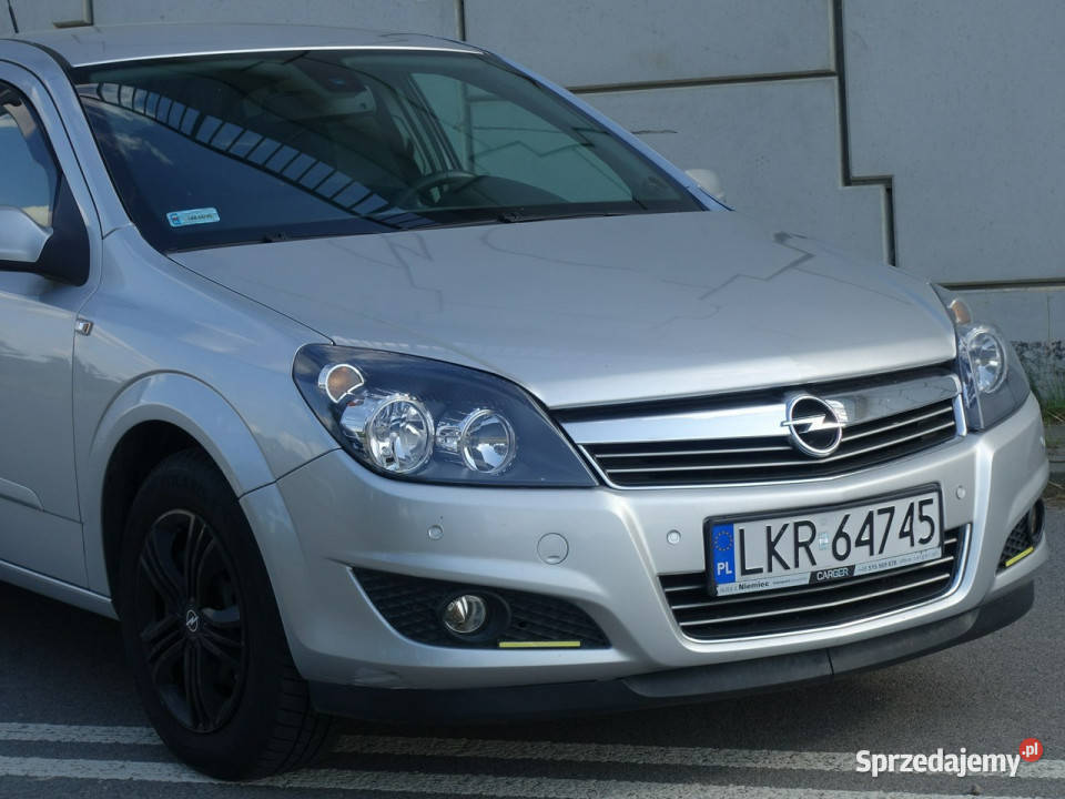 Opel Astra 14 BenLPGCzujniki ParkowaniaKlima H immobilizer Astra Lublin sprzedam