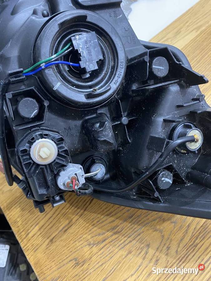 Lampa przód prawa Mazda 2 2016r mazowieckie