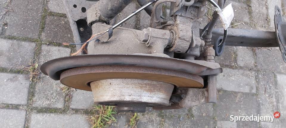 VW Passat B7 kombi zawieszenie kompletna belka Skarżysko-Kamienna