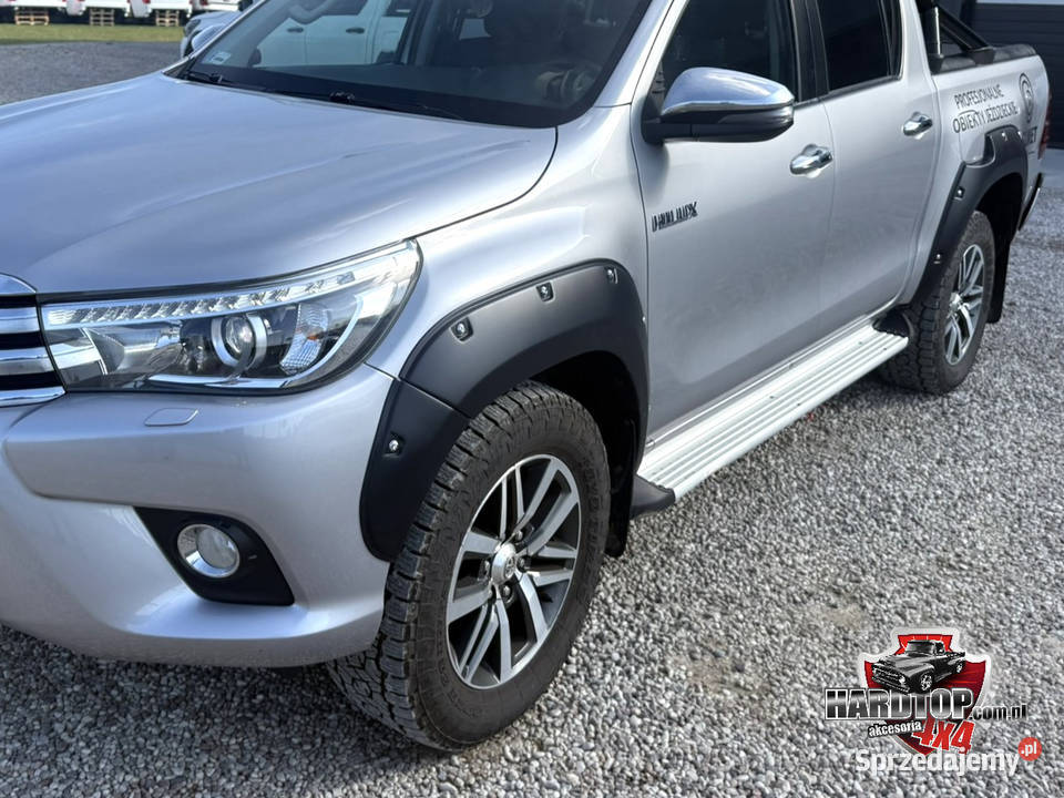 Poszerzenia Nadkola Błotników Toyota HILUX 2015 warmińsko-mazurskie Pasłęk