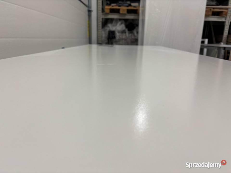 Biurko Steelcase Kalidro z media portem